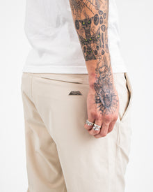 CURBSIDE CHINO